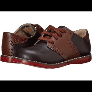 Footmates Connor saddle shoe toddler size 9.